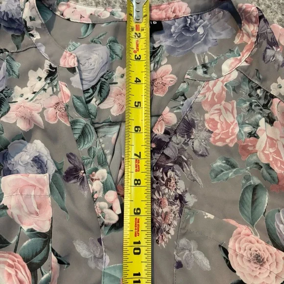 Torrid Women’s Harper Floral Georgette Blouse Size 1 XL Gray Pink 3/4 Sleeve - Picture 10 of 10